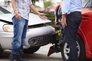 La mayoría de las demandas por accidentes automovilísticos en Georgia se resuelven a través de negociaciones entre las partes involucradas, y una demanda no siempre es necesaria.